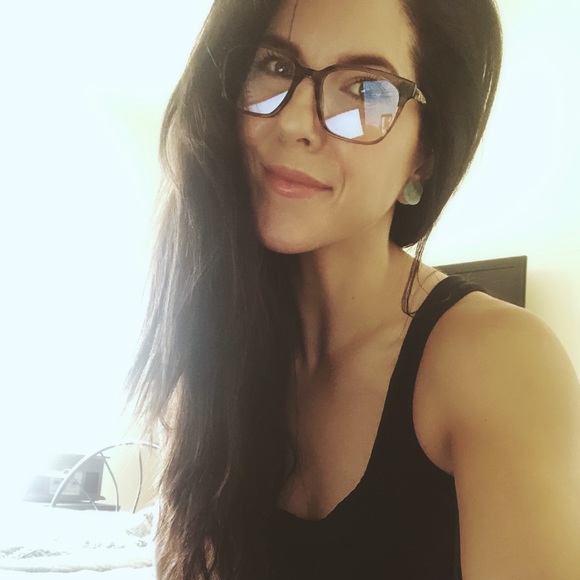 Meet your Posher, Callie - Picture 1 of 1